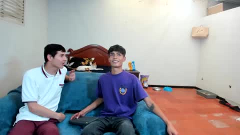 oliverhot2005 online show from 7, 2, 2025