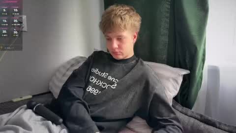 Snapshot of olivertasty chatting on 3, 5, 2026 oliver online show from 3, 5, 2026