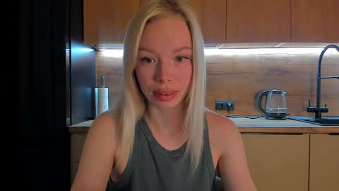 Snapshot of olivia_bells chatting on 7, 5, 2026 Olivia 3 online show from 7, 5, 2026