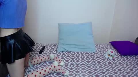 olivia_graceee online show from 20, 2, 2025