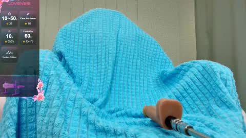 Olivia Hi guys Follow me  online show from 14, 1, 2026