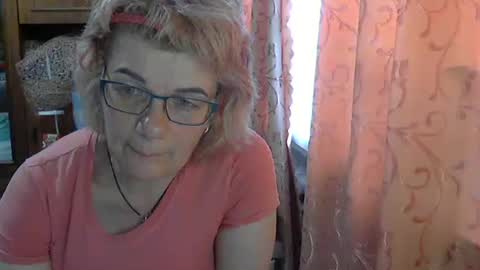 Olivia Mia online show from 27, 5, 2026