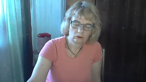 Snapshot of olivia_mia25 chatting on 3, 7, 2026 Olivia Mia online show from 3, 7, 2026