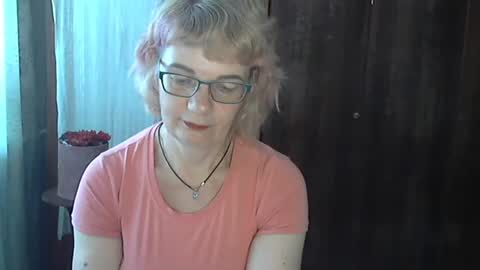 Snapshot of olivia_mia25 chatting on 11, 7, 2026 Olivia Mia online show from 11, 7, 2026