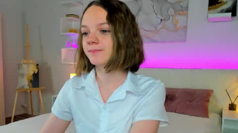 Snapshot of olivia_riesz chatting on 1, 12, 2025 Olivia online show from 1, 12, 2025