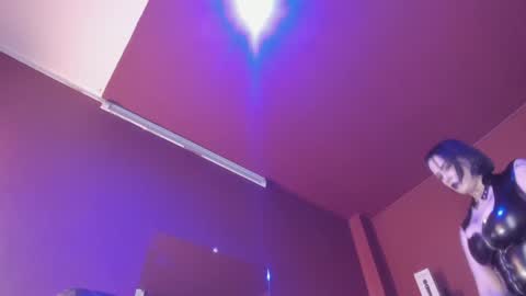   online show from 17, 1, 2025