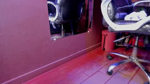   online show from 5, 3, 2025