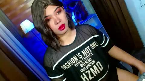 Miss OLIVIA online show from 25, 2, 2026