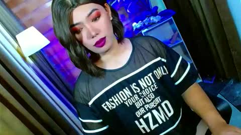Snapshot of olivia_the_temptress27 chatting on 24, 4, 2026 Miss OLIVIA online show from 24, 4, 2026
