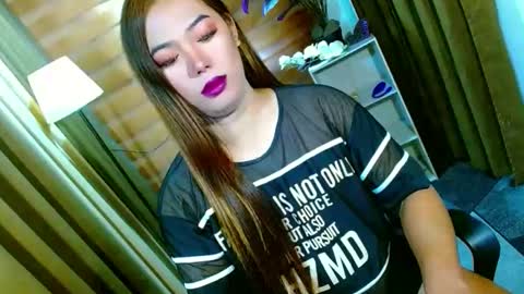 Snapshot of olivia_the_temptress27 chatting on 26, 4, 2026 Miss OLIVIA online show from 26, 4, 2026