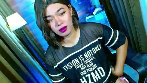 Snapshot of olivia_the_temptress27 chatting on 17, 5, 2026 Miss OLIVIA online show from 17, 5, 2026