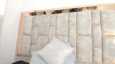 Snapshot of oliviaa_evans chatting on 11, 2, 2025 Olivia Evangelista online show from 11, 2, 2025