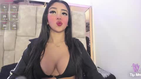 Olivia Evangelista online show from 29, 3, 2026