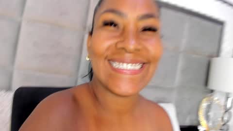 Snapshot of oliviaburningmilf chatting on 20, 1, 2025 Olivia Burning online show from 20, 1, 2025