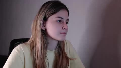 Olivia and Niko online show from 1, 10, 2025