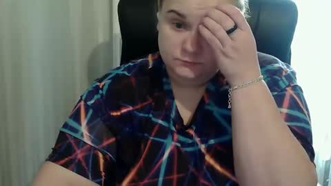 OliviaErmesx online show from 13, 10, 2025