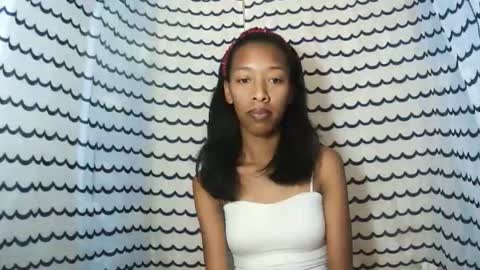 oliviah27 online show from 22, 11, 2025