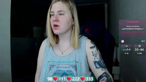 Snapshot of oliviamunk chatting on 6, 6, 2026 . online show from 6, 6, 2026