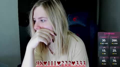 Snapshot of oliviamunk chatting on 19, 6, 2026 . online show from 19, 6, 2026