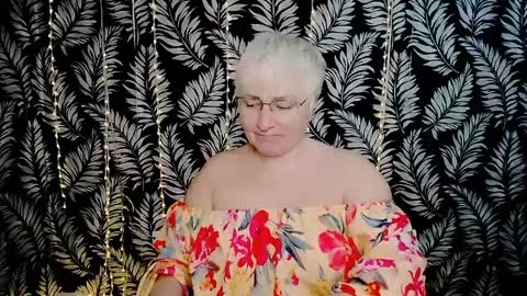 Snapshot of oliviaoskar_ chatting on 3, 4, 2026 Kelly online show from 3, 4, 2026