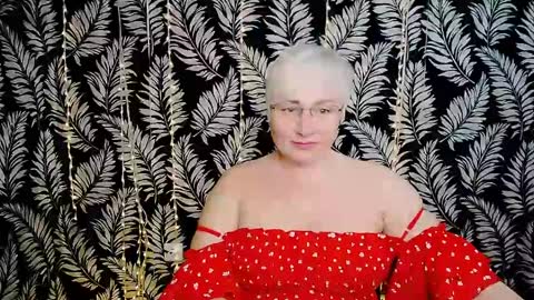 Snapshot of oliviaoskar_ chatting on 24, 4, 2026 Kelly online show from 24, 4, 2026