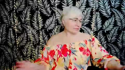 Snapshot of oliviaoskar_ chatting on 26, 4, 2026 Kelly online show from 26, 4, 2026