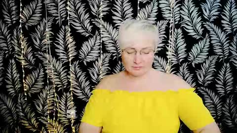 Snapshot of oliviaoskar_ chatting on 8, 5, 2026 Kelly online show from 8, 5, 2026