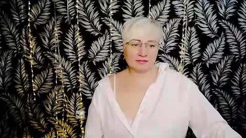 Snapshot of oliviaoskar_ chatting on 10, 5, 2026 Kelly online show from 10, 5, 2026