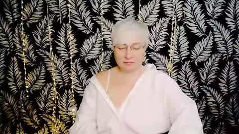 Snapshot of oliviaoskar_ chatting on 15, 5, 2026 Kelly online show from 15, 5, 2026