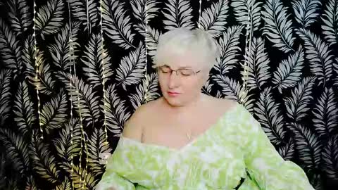 Snapshot of oliviaoskar_ chatting on 31, 5, 2026 Kelly online show from 31, 5, 2026
