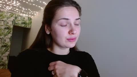 Olivia online show from 10, 12, 2024