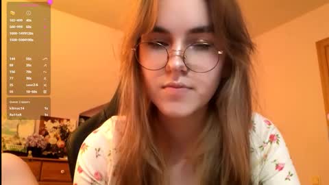  Mila  online show from 19, 10, 2025