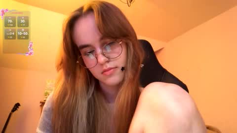  Mila  online show from 21, 10, 2025