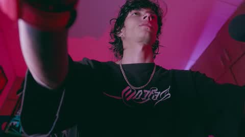     online show from 28, 10, 2025