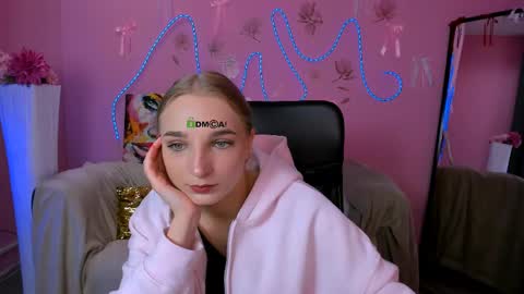Snapshot of ollivia_dream chatting on 2, 5, 2026 Ollivia online show from 2, 5, 2026