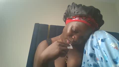 ollleina online show from 23, 4, 2026