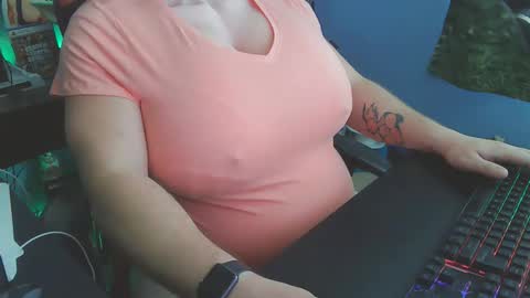 Snapshot of olorlando321 chatting on 19, 11, 2025 Dani Pregna online show from 19, 11, 2025