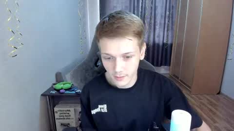 Oliver and Mira online show from 22, 4, 2026