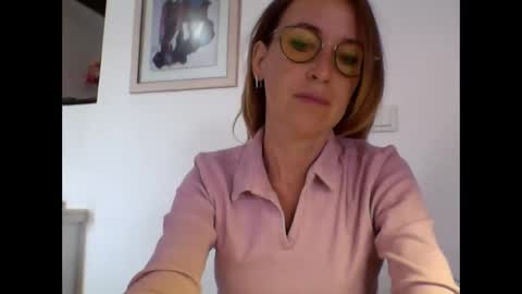 olyra11 online show from 14, 10, 2025