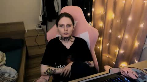 on_yxxx online show from 12, 9, 2025