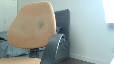 onebestlover online show from 23, 9, 2025