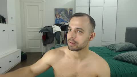 Snapshot of onebestlover chatting on 3, 7, 2026 onebestlover online show from 3, 7, 2026