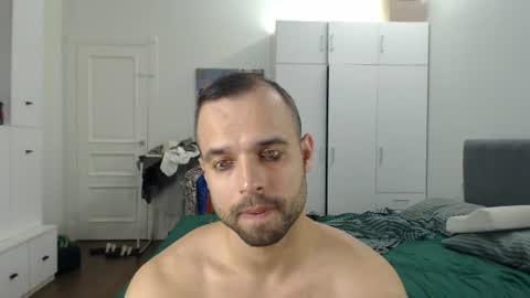 Snapshot of onebestlover chatting on 4, 7, 2026 onebestlover online show from 4, 7, 2026