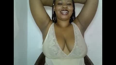 Snapshot of oneofdbestchubbygaloncb chatting on 16, 6, 2026 oneofdbestchubbygaloncb online show from 16, 6, 2026