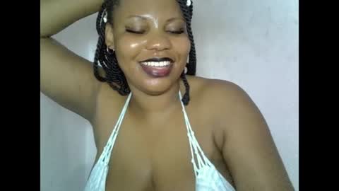 Snapshot of oneofdbestchubbygaloncb chatting on 25, 6, 2026 oneofdbestchubbygaloncb online show from 25, 6, 2026
