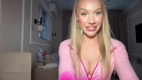 onesweet_baby online show from 5, 2, 2025
