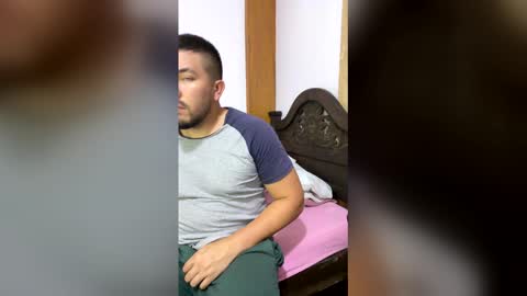 Snapshot of onlyfree_sexx chatting on 25, 5, 2026 Sebastian online show from 25, 5, 2026