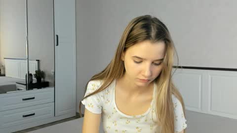 Snapshot of onyxvespera chatting on 5, 6, 2026 onyxvespera online show from 5, 6, 2026