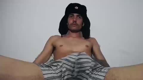 Snapshot of onzas_ chatting on 24, 9, 2025 onzas_ online show from 24, 9, 2025