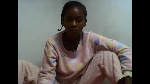 Snapshot of oooorazanasoa chatting on 27, 5, 2026 oooorazanasoa online show from 27, 5, 2026